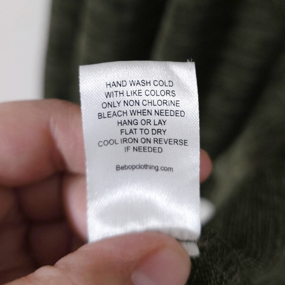 ✨️4/$20. Juniors NWOT Olive Space Dye Knit Sweetheart Neck A-Line Mini Dress - Picture 9 of 12